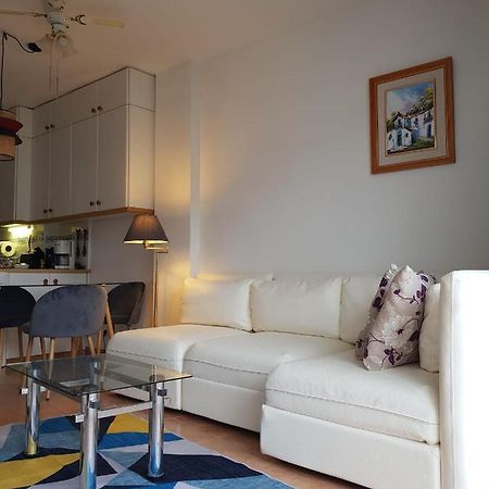 Modern, Cozy Studio Fuengirola Bagian luar foto